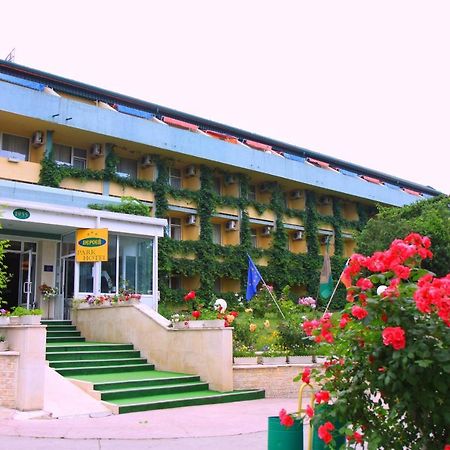 Park Hotel Persey Varna Exterior foto