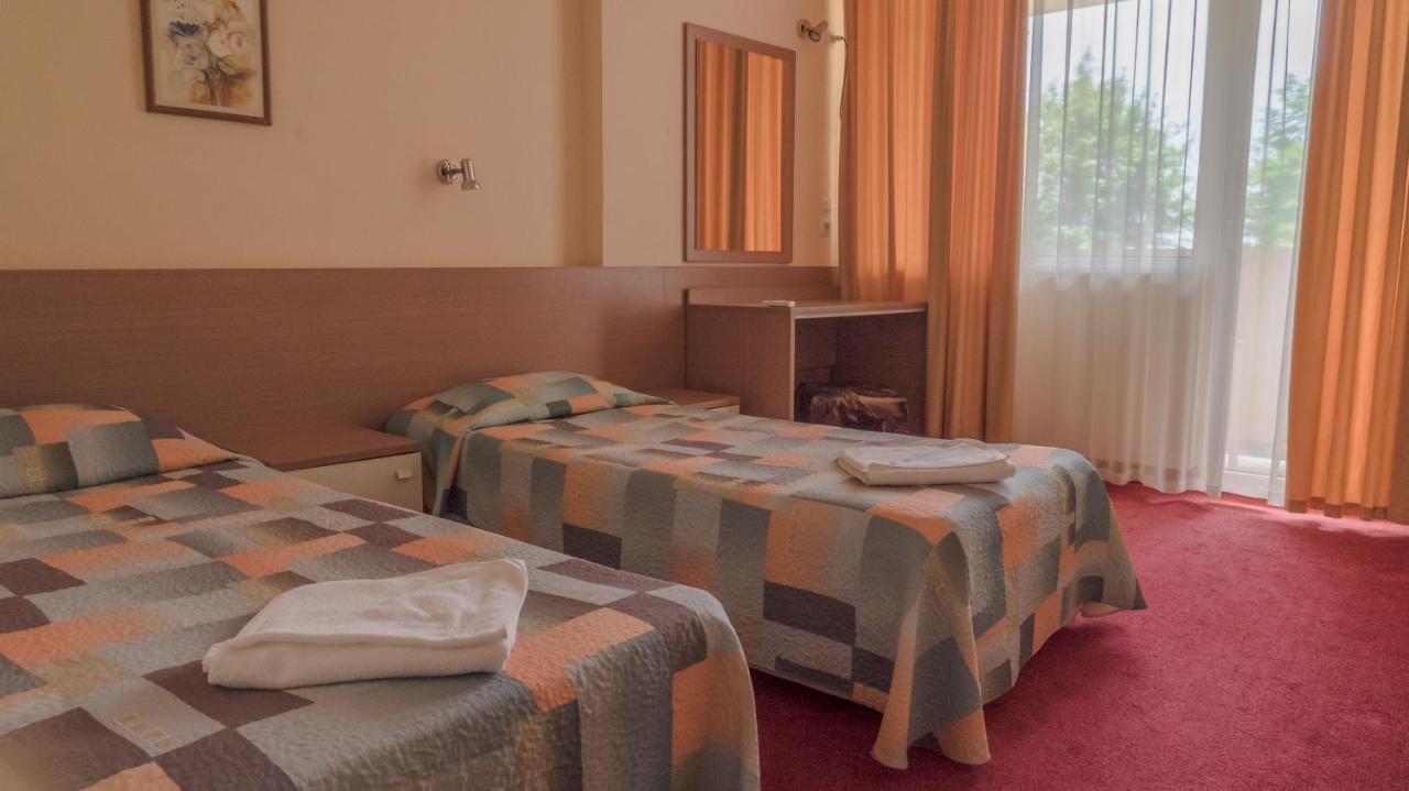 Park Hotel Persey Varna Exterior foto