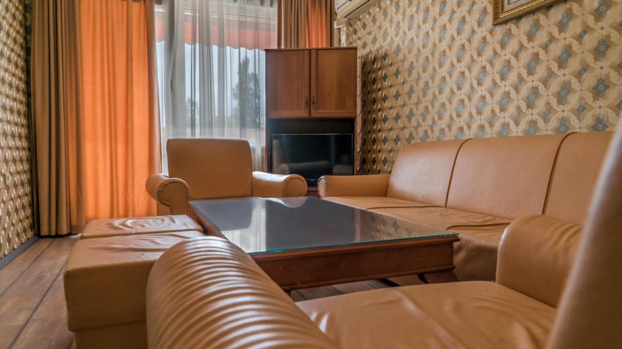 Park Hotel Persey Varna Exterior foto