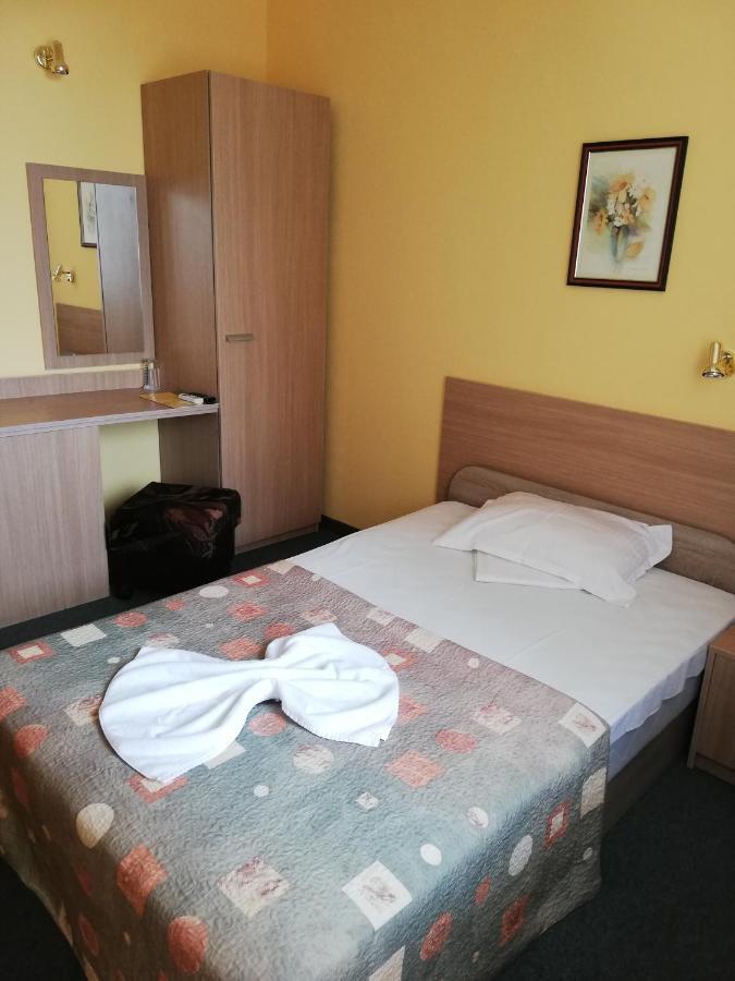 Park Hotel Persey Varna Exterior foto